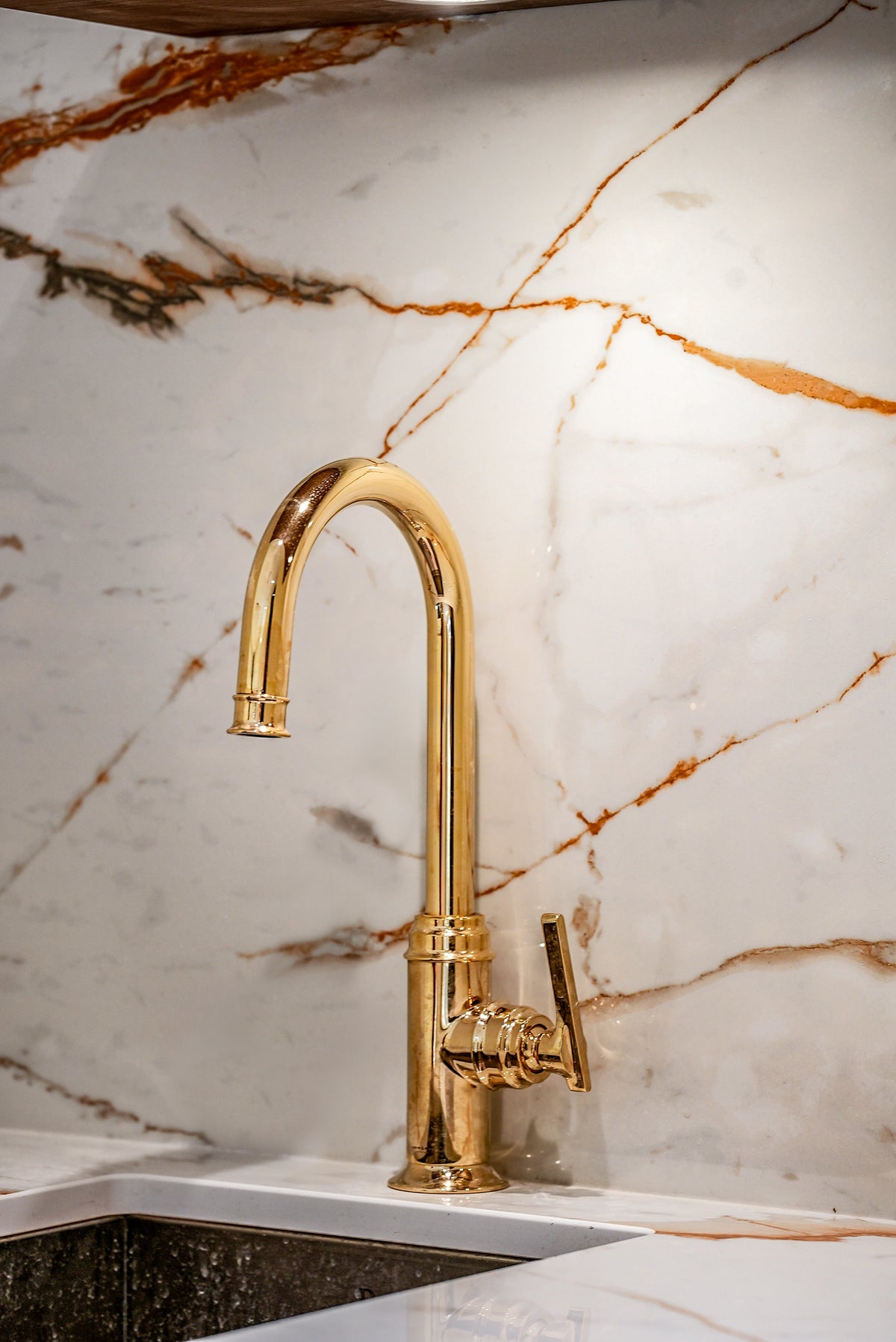 Awake Dekton 8mm in an interior setting