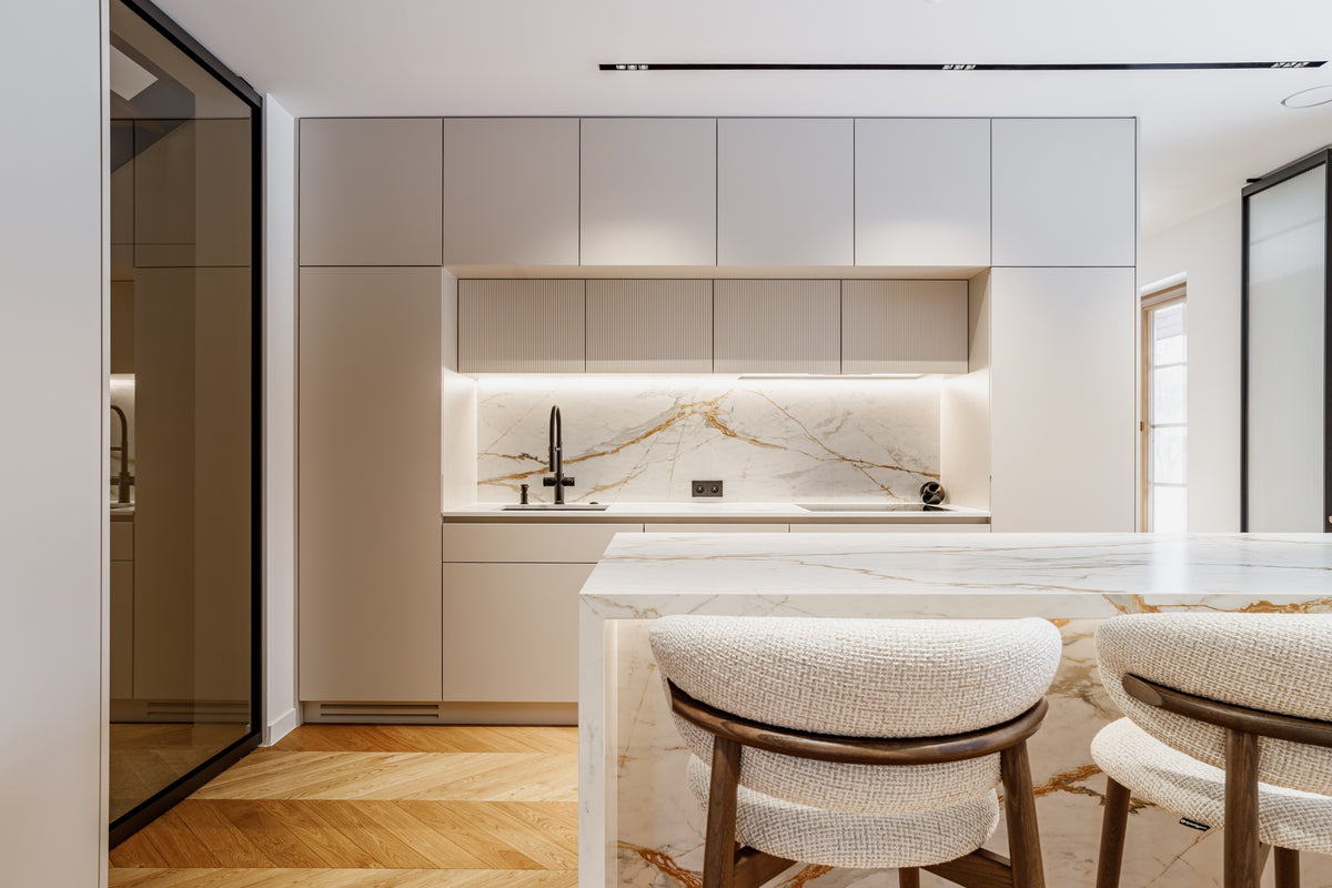 Reverie Dekton 8mm in a kitchen setting