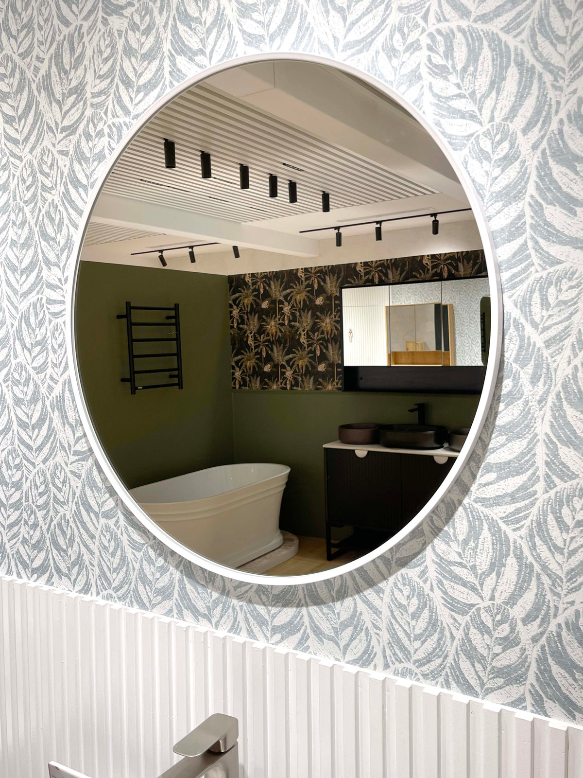 London 700mm White Metal Frame Tuffi Mirror