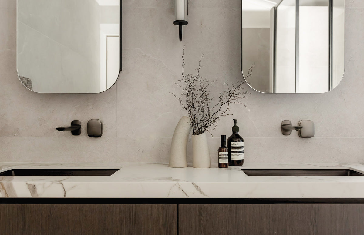 Nuage Wall Basin / Bath Mixer Set 200mm - Lead Free - Brushed Carbon