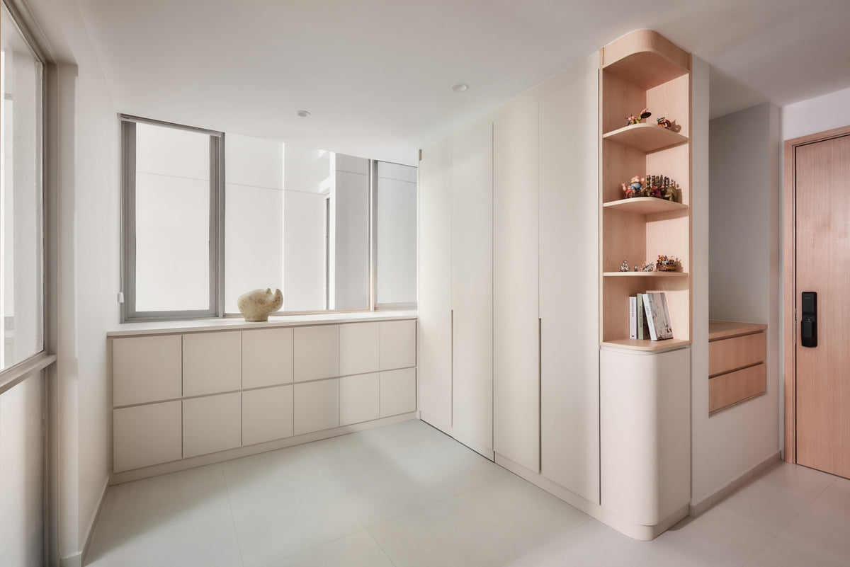 Aeris Dekton 8mm in an interior setting