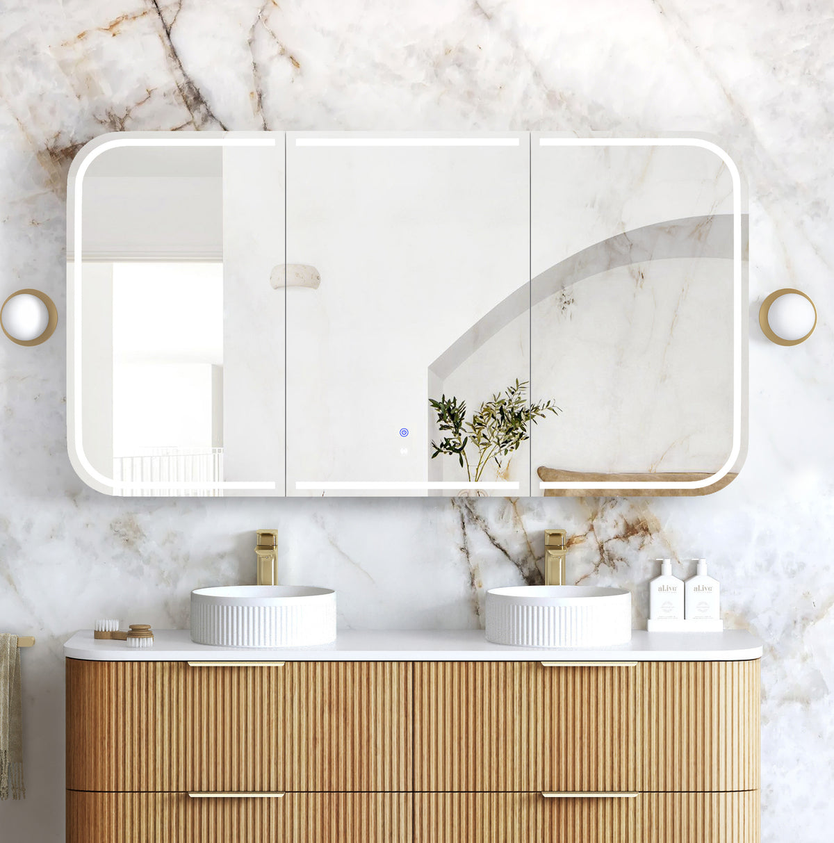 LED Newport 1500(W)x750(H) Woodland Oak Shaving Cabinet Premium Edition main view