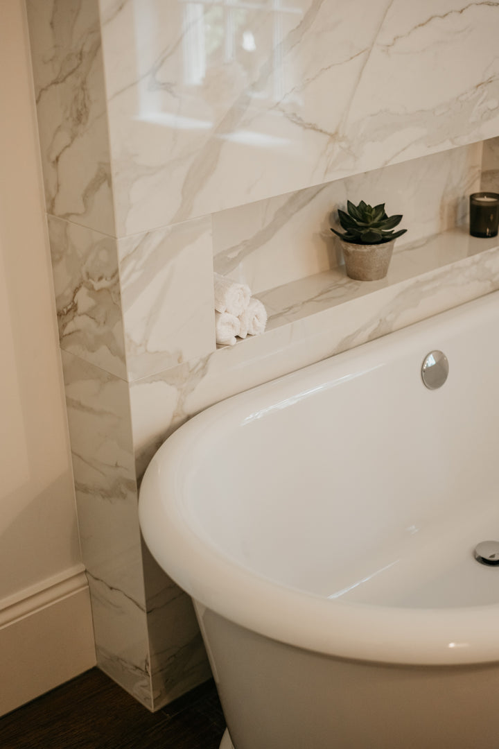 Lucid Dekton Optimma 4mm in a bathroom setting
