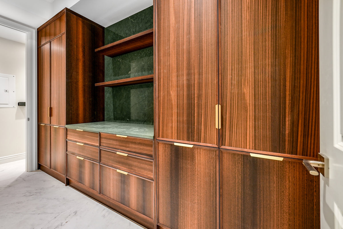 Marina Dekton 8mm in an interior setting