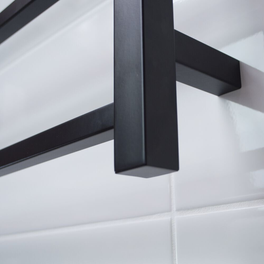 Radiant Heated Square Ladder Towel Rail 600 x 800mm - blacksquare-close-up-1000px
