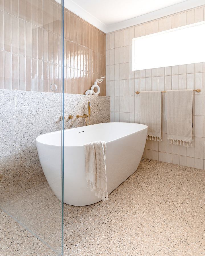 Glacier 1700 Freestanding Gloss White Bath - ADP image 2