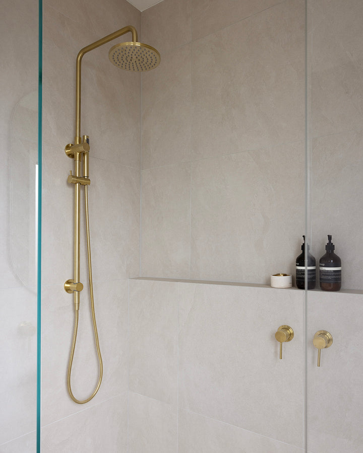 Bloom Shower Set lifestyle