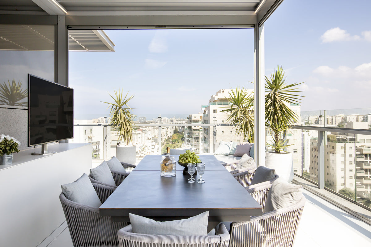 Zenith Dekton 8mm in an outdoor setting