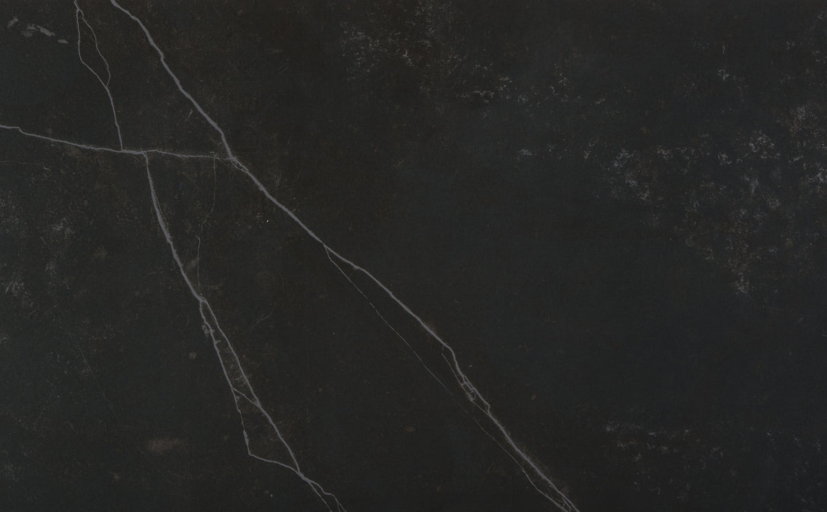 Close-up of the Dekton Kelya surface in a matte finish