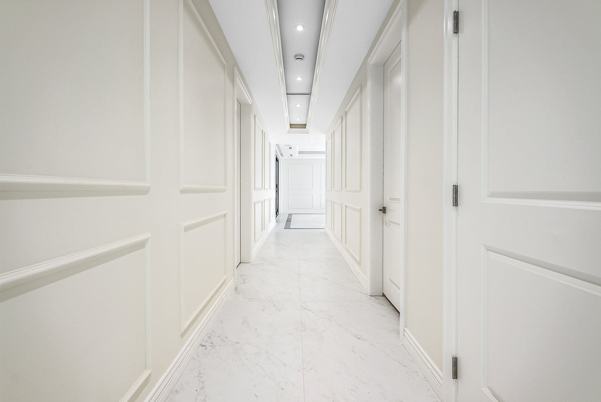 Marina Dekton 8mm in a hallway or staircase setting