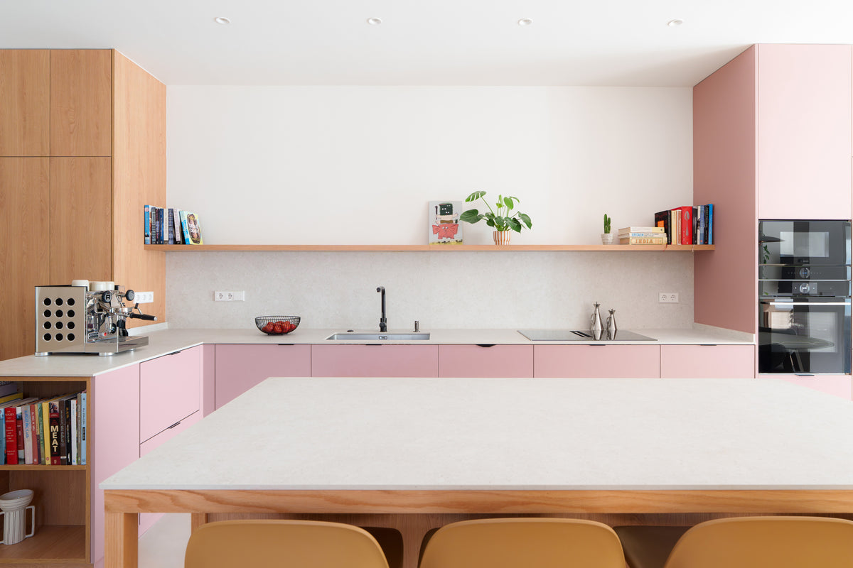 Nebbia Dekton 8mm in a kitchen setting