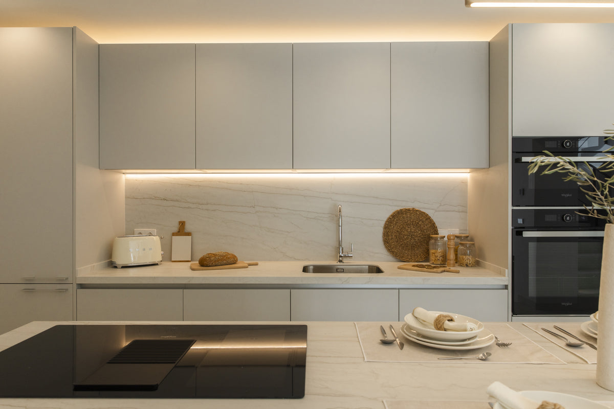 Neural Dekton 8mm in a kitchen setting