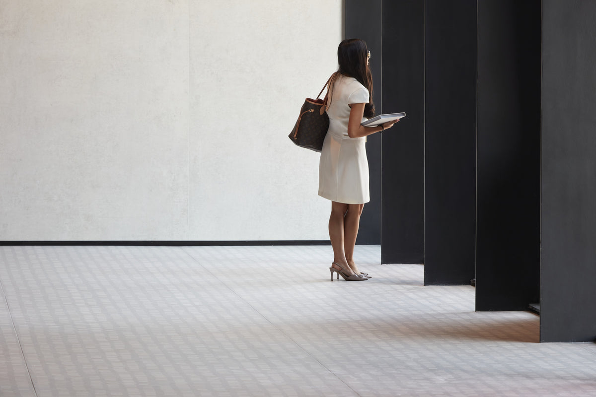 Eter Dekton 8mm in a commercial interior setting