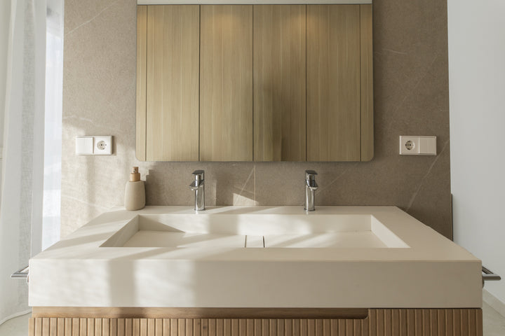 Adia Dekton 8mm in a bathroom setting
