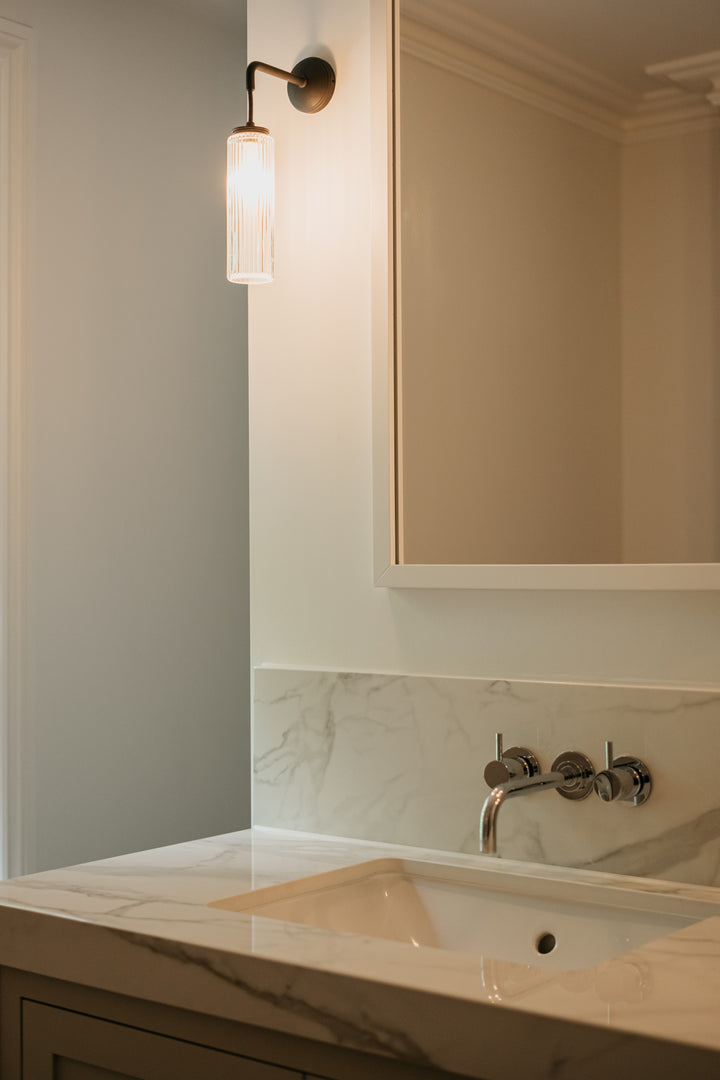 Lucid Dekton 8mm in a bathroom setting