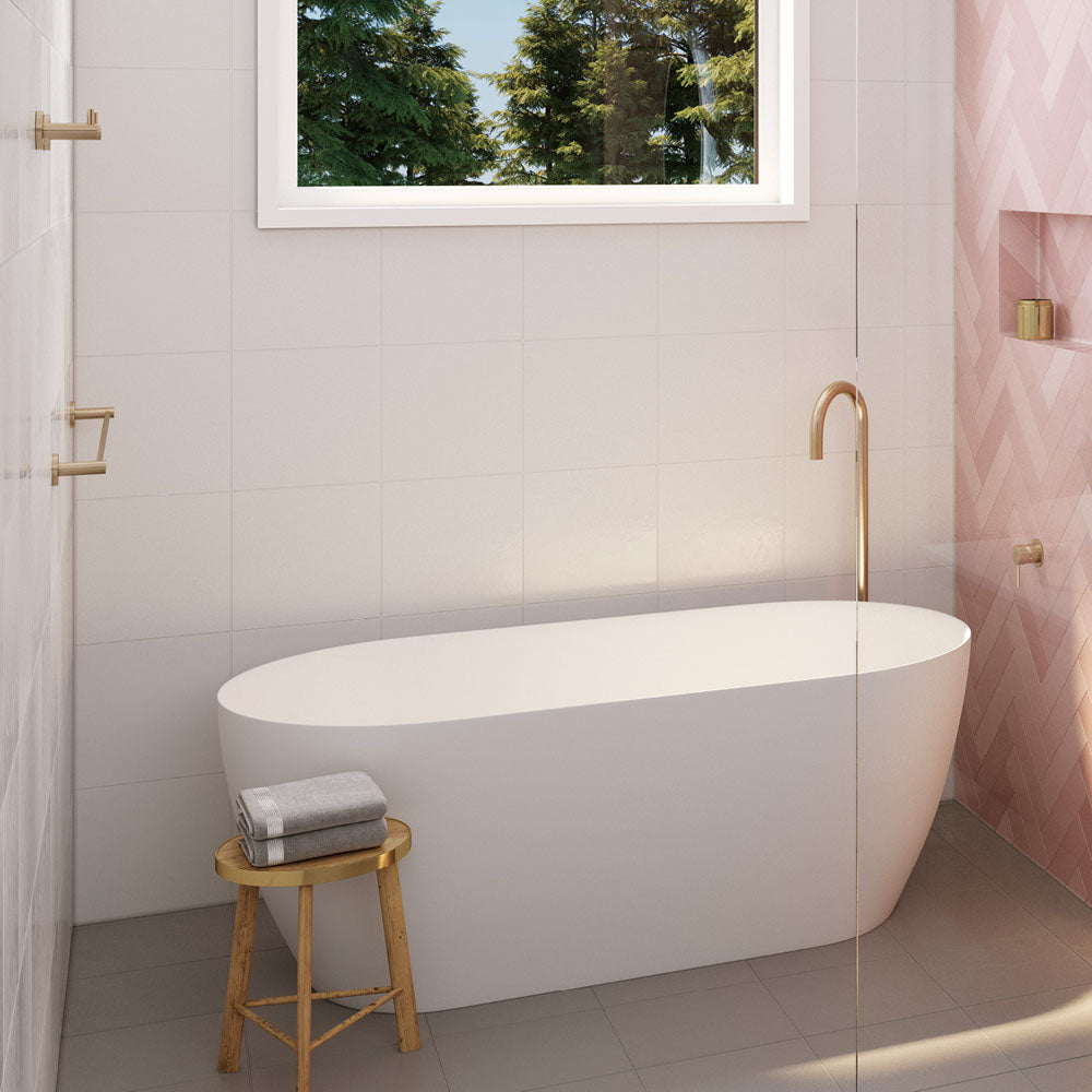 Kaya Single Towel Rail, 900mm - Urban Brass