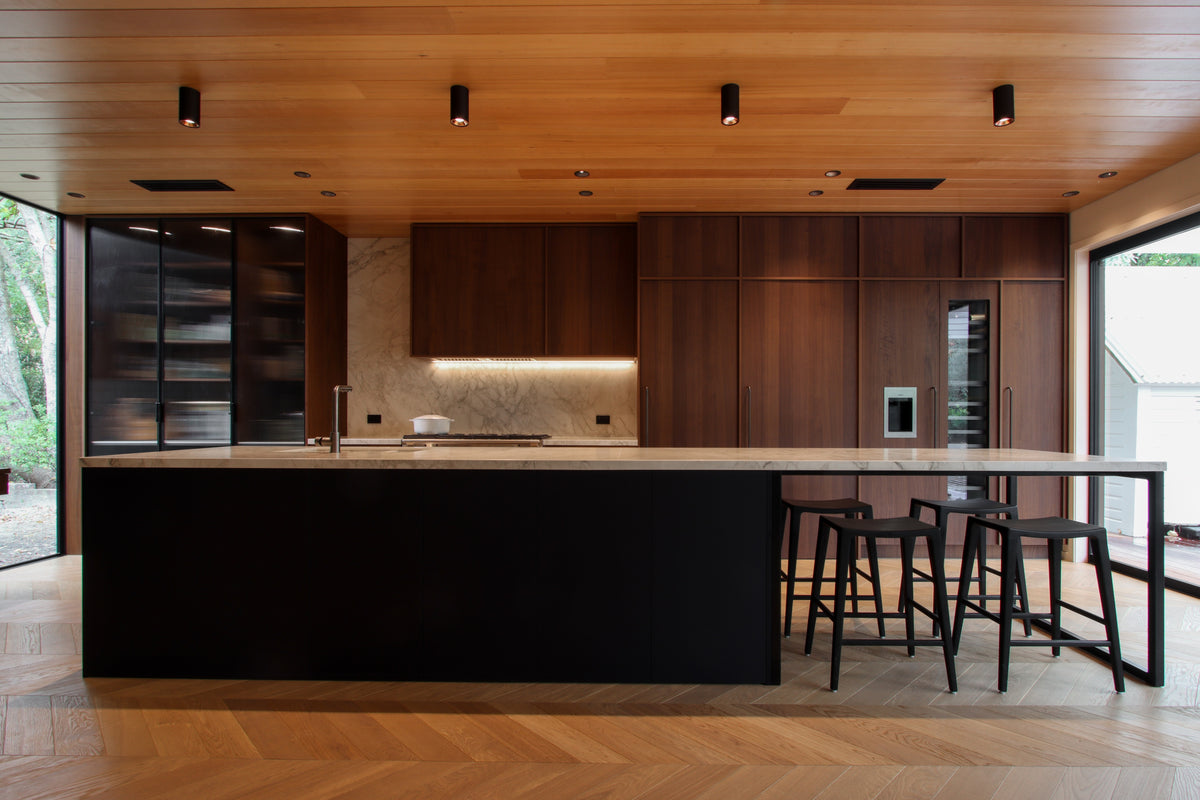 Portum Dekton 8mm in a kitchen setting