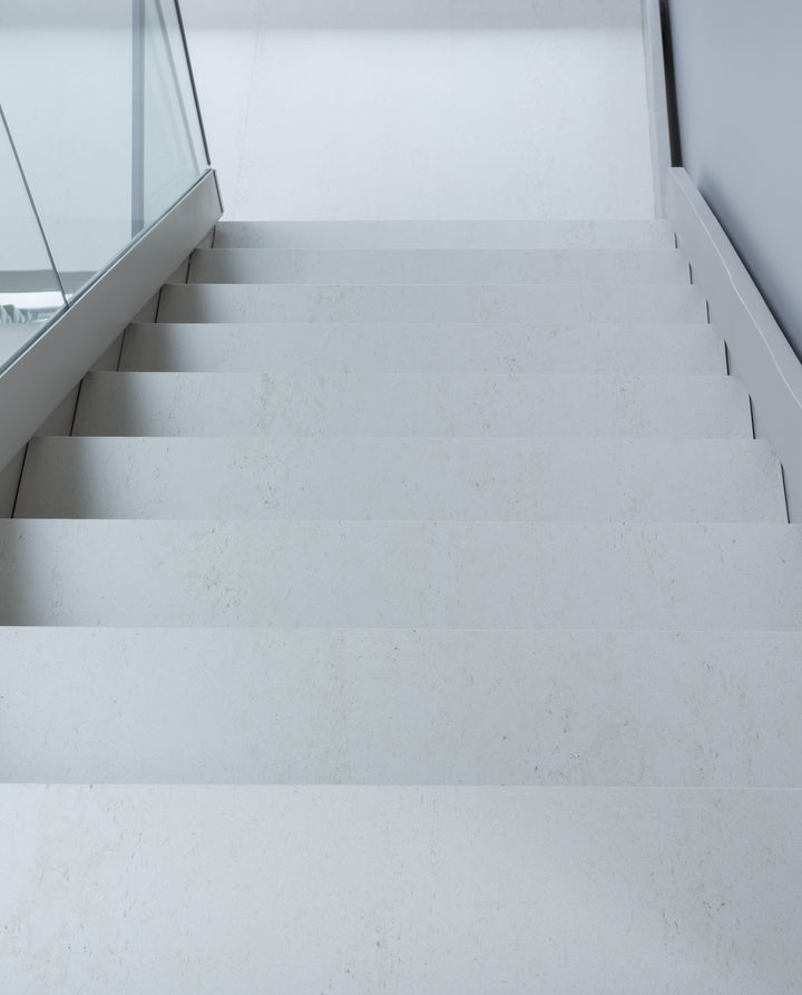 Danae Dekton 8mm in a hallway or staircase setting