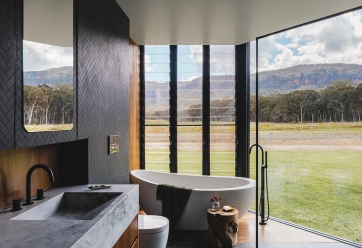 Autumn freestanding bath — tub lifestyle