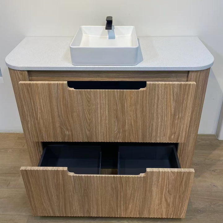 Varcelli Floor Standing 900mm gallery