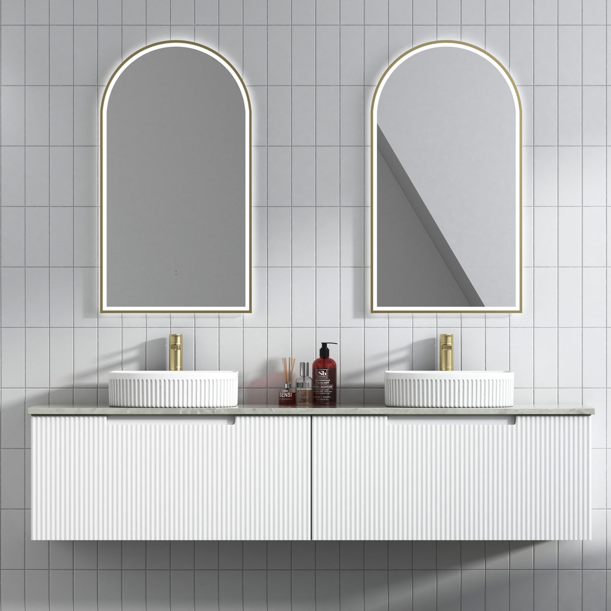 Perla Mark II Wall Hung 1800mm gallery