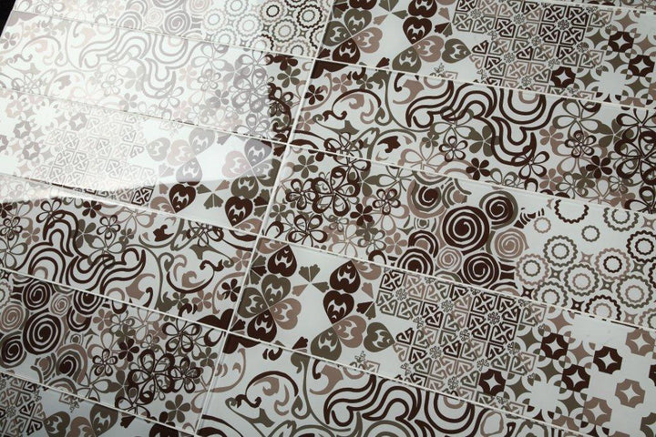 Renaissance Glass Tile in a room setting (2)