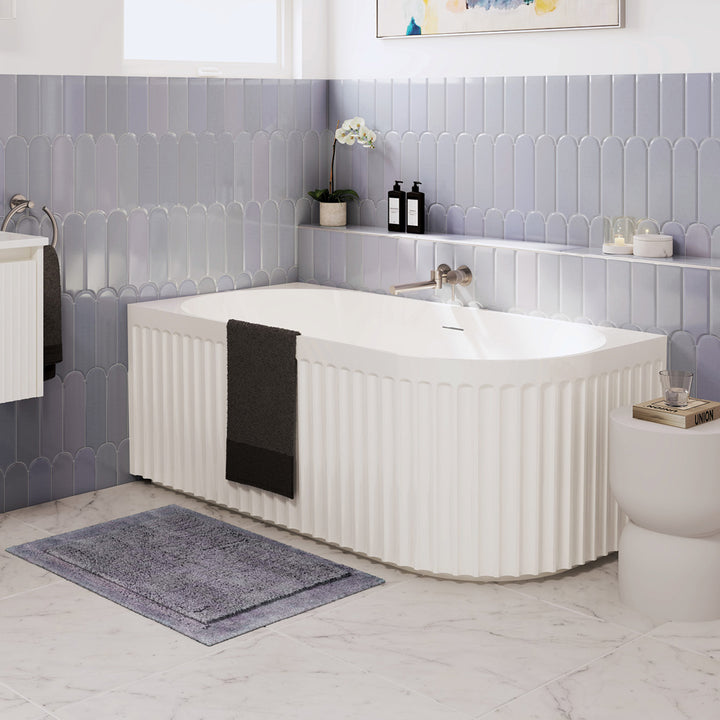 Eleanor Right-Hand Corner Acrylic Bath with Overflow, 1500mm - Fienza image 4