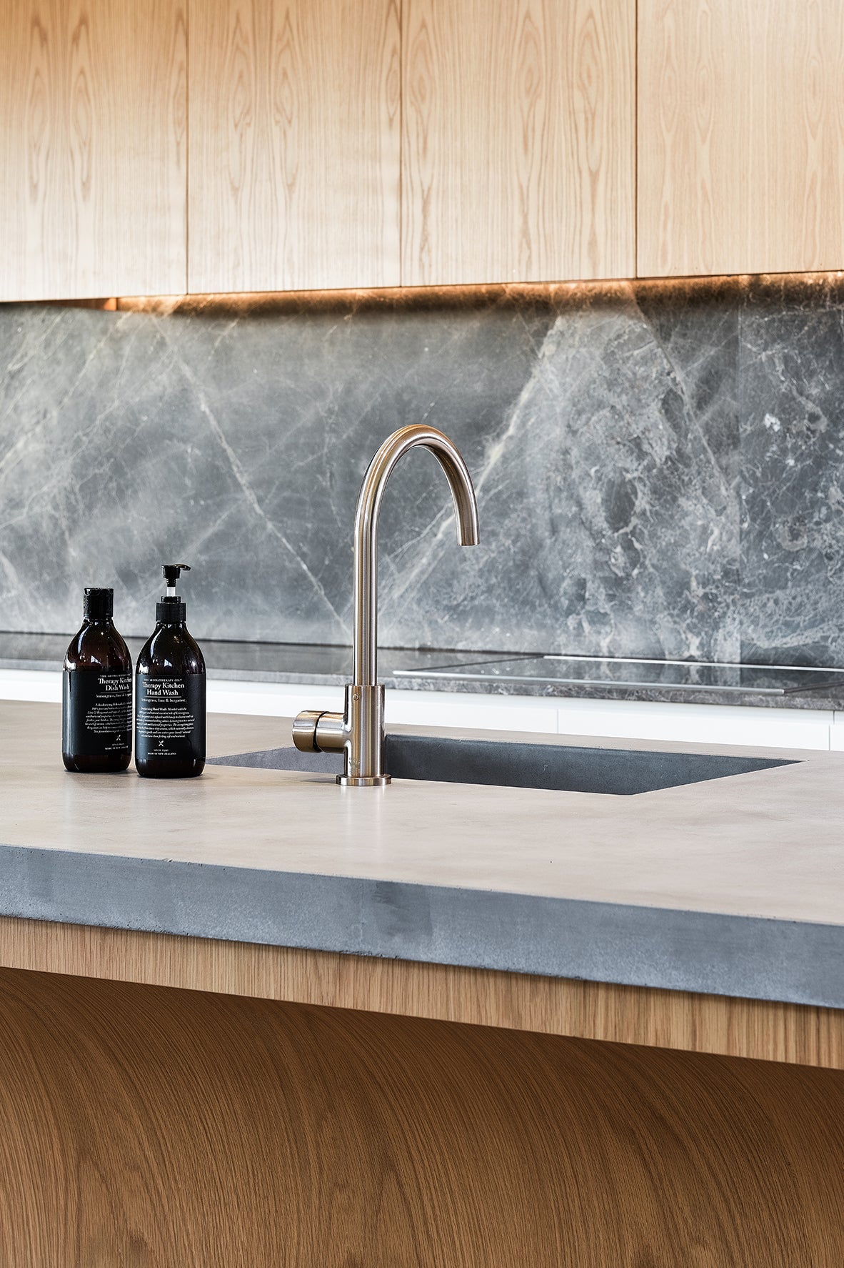 Round Gooseneck Kitchen Mixer Tap with Pinless Handle - Champagne