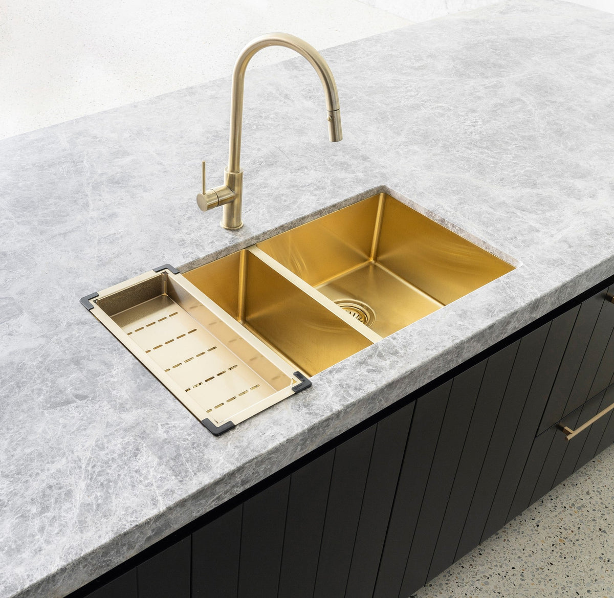Lavello Kitchen Sink Colander - Tiger Bronze