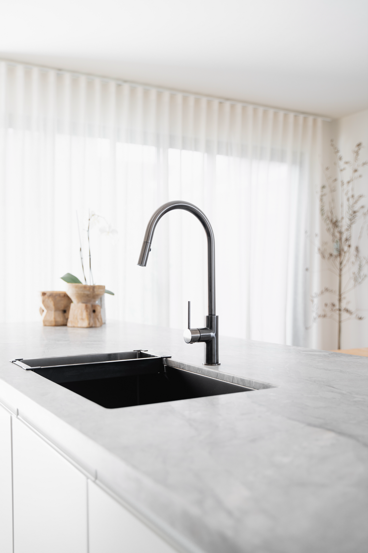 Lavello Kitchen Sink Colander - PVD Gunmetal Black