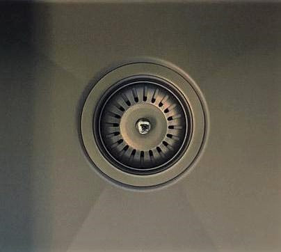 Lavello Kitchen Sink - One &amp; Half Bowl 670 x 440 - PVD Gunmetal Black