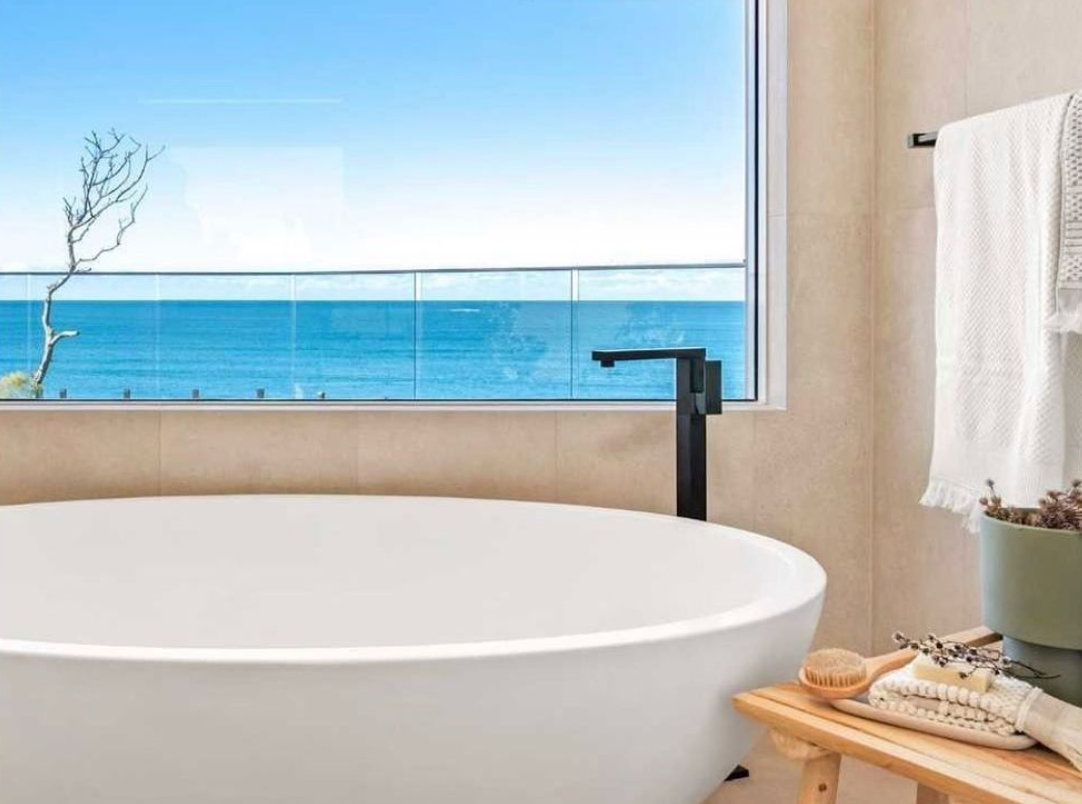 Maddison freestanding bath — bathroom lifestyle