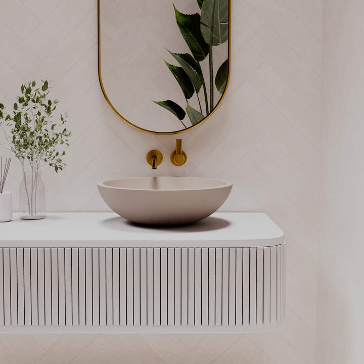 Pearl above counter basin — front view