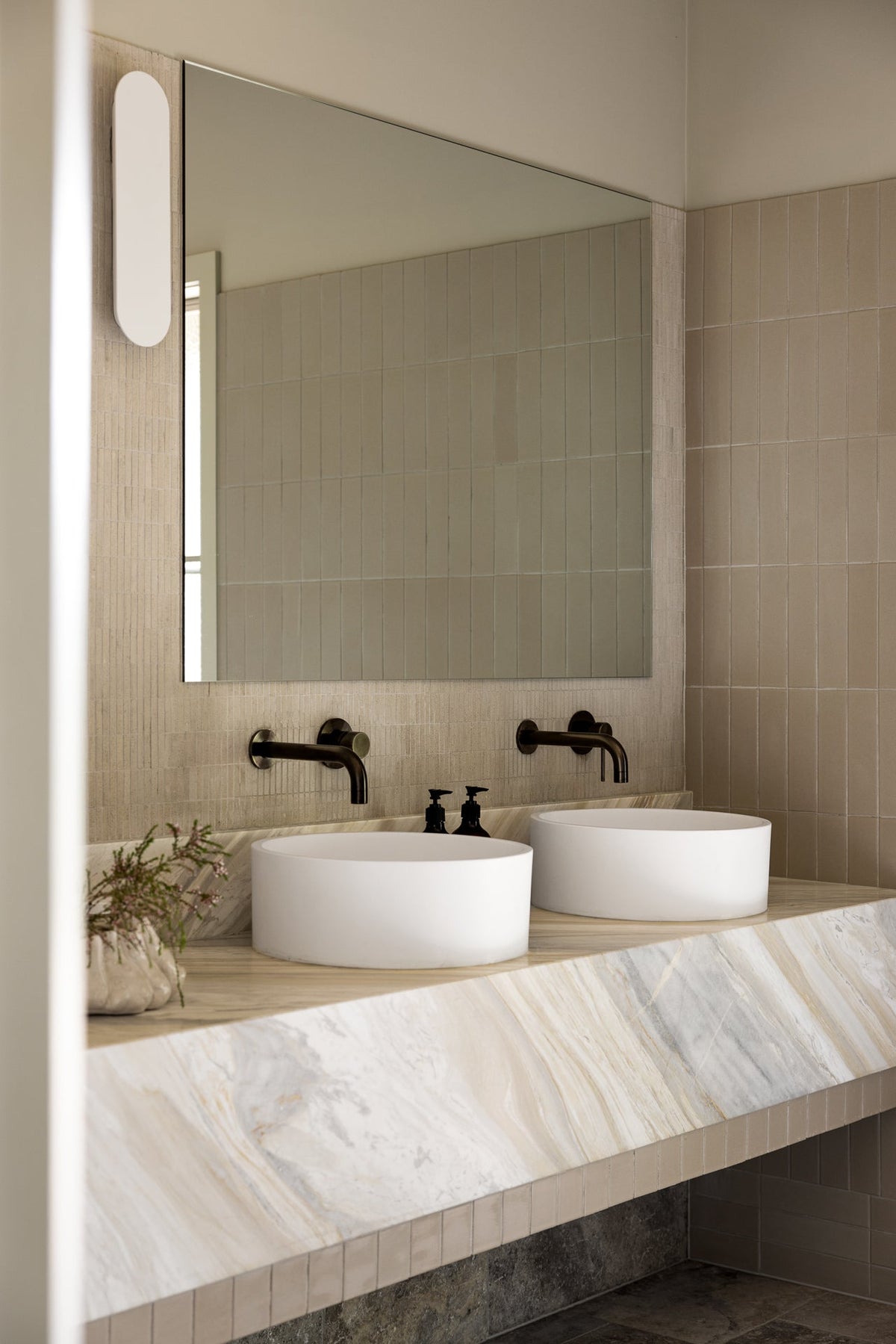 Universal Round Curved Spout - Shadow Gunmetal