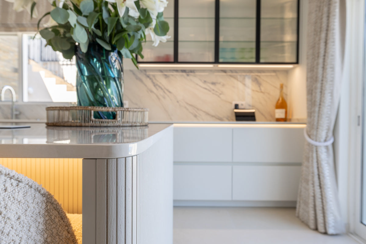 Trance Dekton 8mm in a kitchen setting