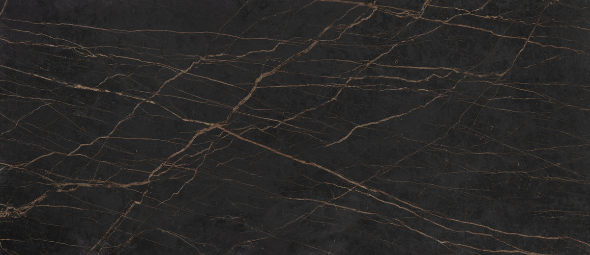 Full slab view of Dekton Optimma Laurent, showing the pattern across a whole slab