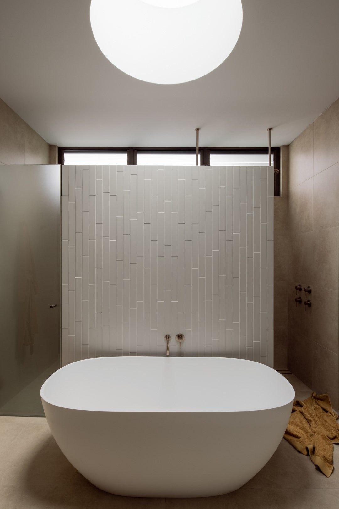Universal Round Curved Spout - Champagne