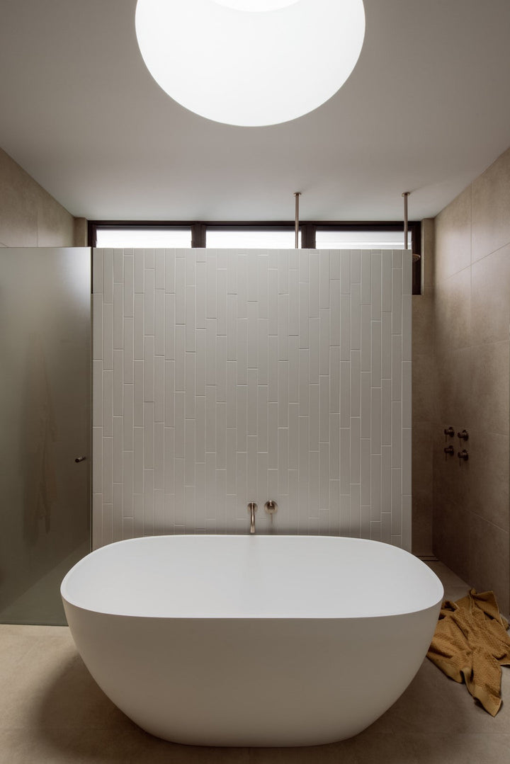 Universal Round Curved Spout - Champagne
