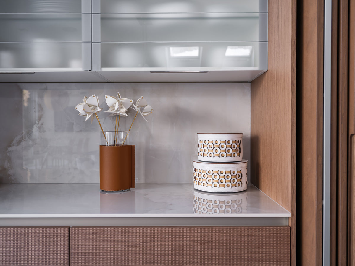 Helena Dekton 8mm in a kitchen setting
