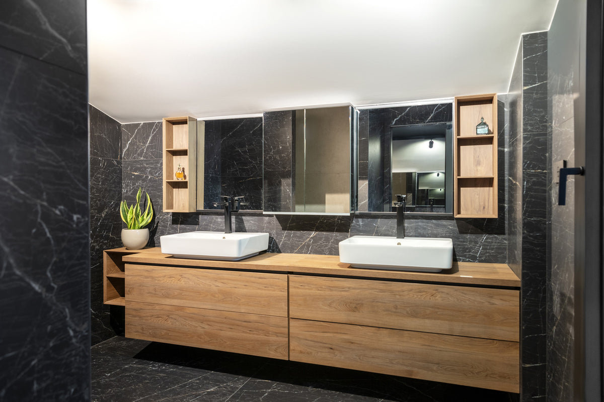 Somnia Dekton 8mm in a bathroom setting