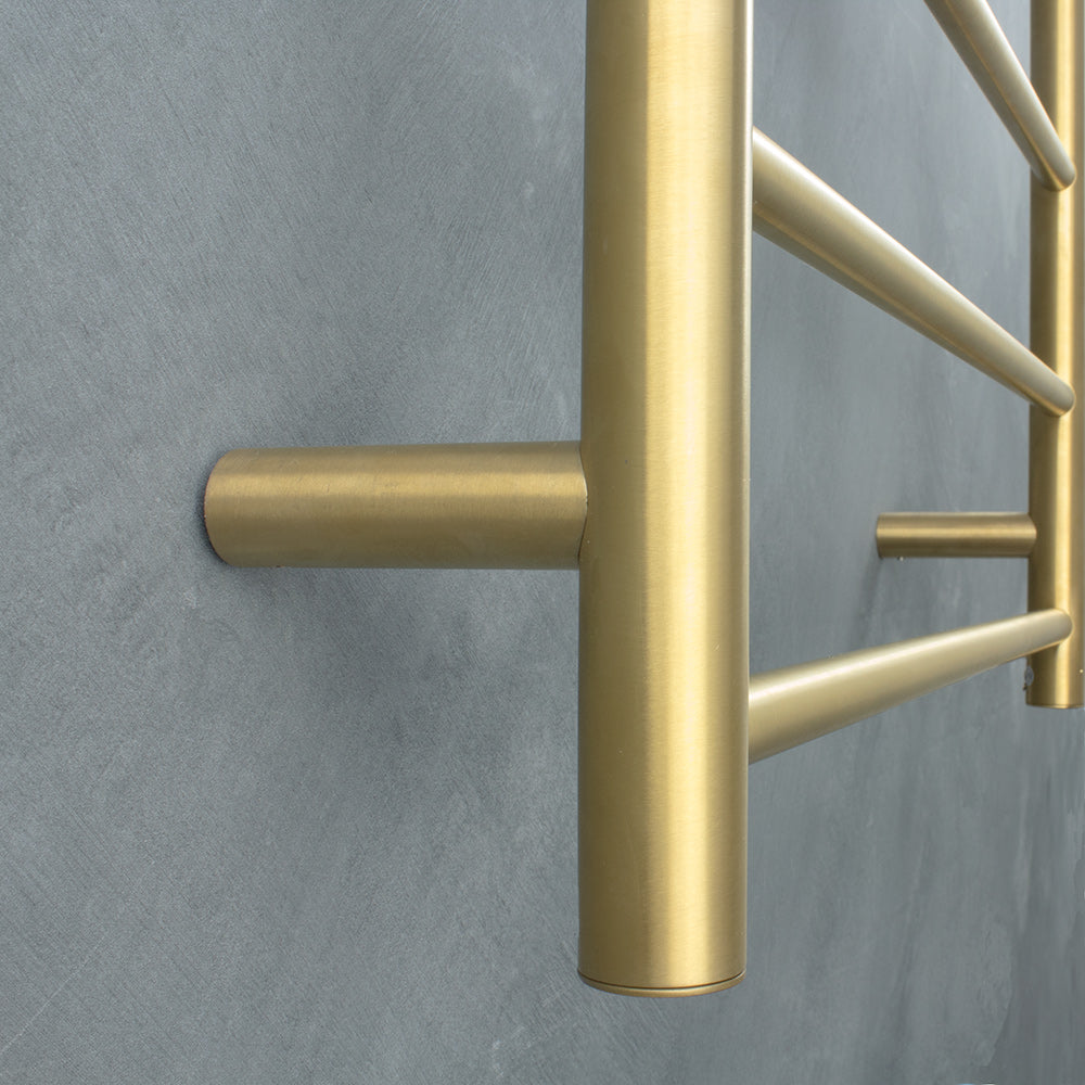 Radiant Heated Round Ladder Towel Rail 600 x 800mm - gld-close-up