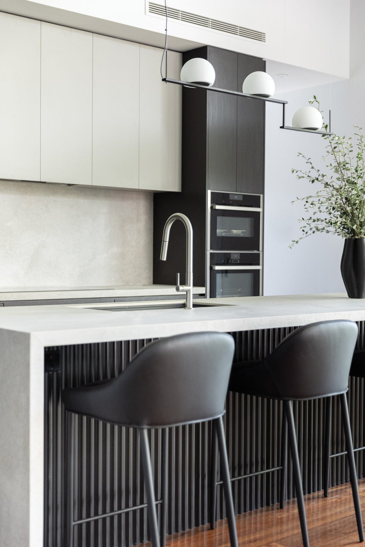 Lexi MKII Pull Out Sink Mixer 200mm lifestyle