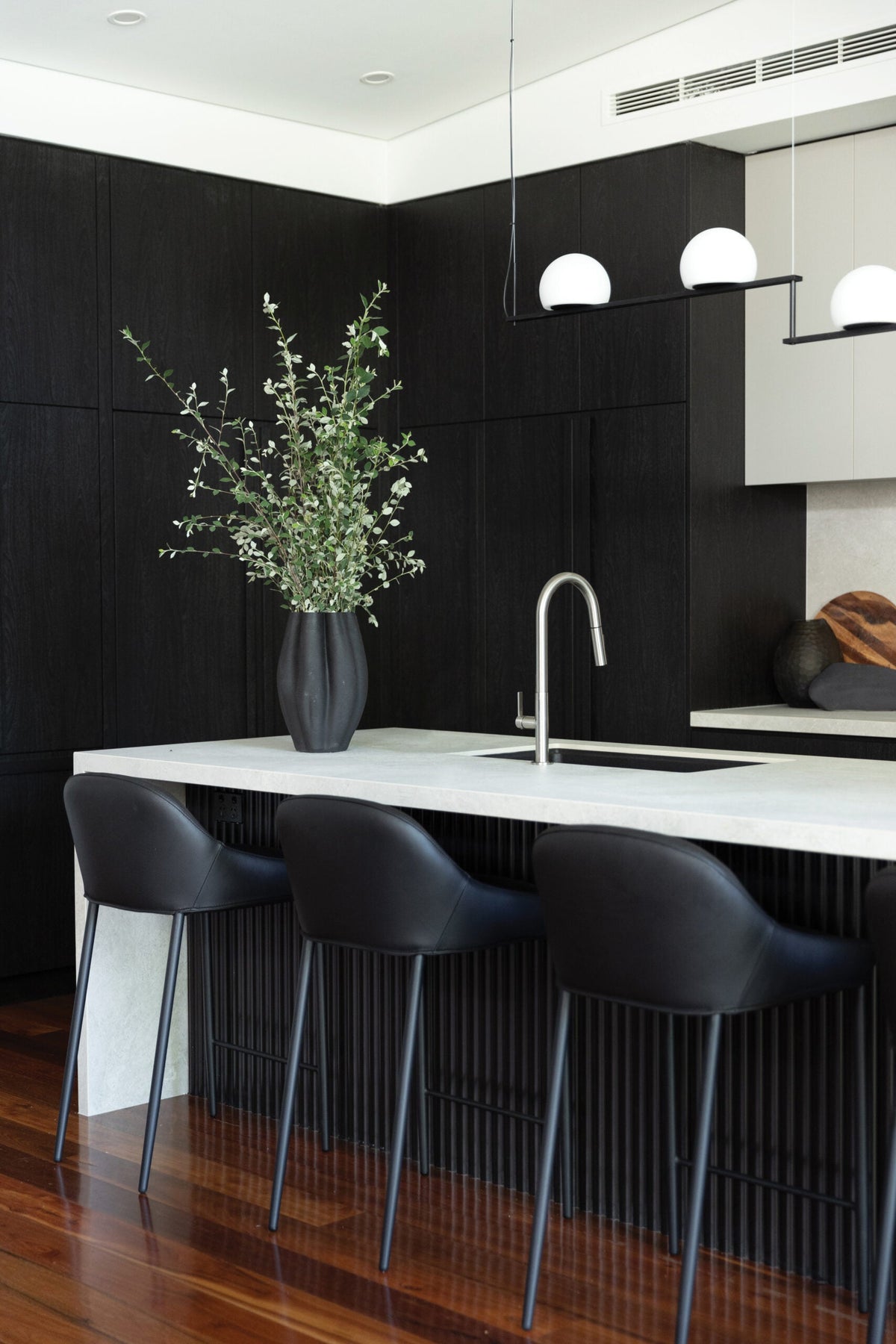 Lexi MKII Pull Out Sink Mixer 200mm lifestyle