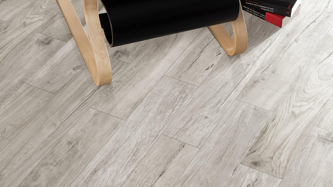 Oak Tiles in a room setting (4)
