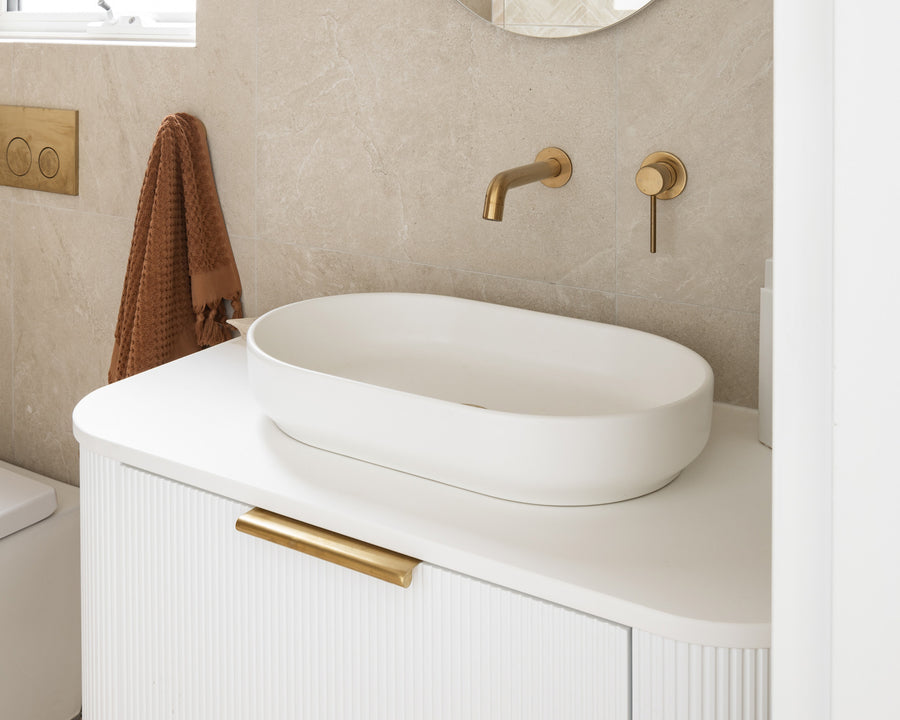 Marilyn Basin - Gloss White - bathroom lifestyle