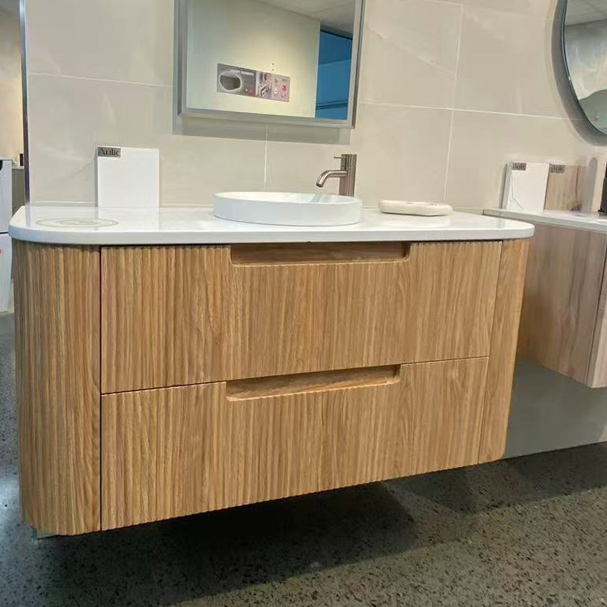 Varcelli Tier Wall Hung 900mm - Image 5