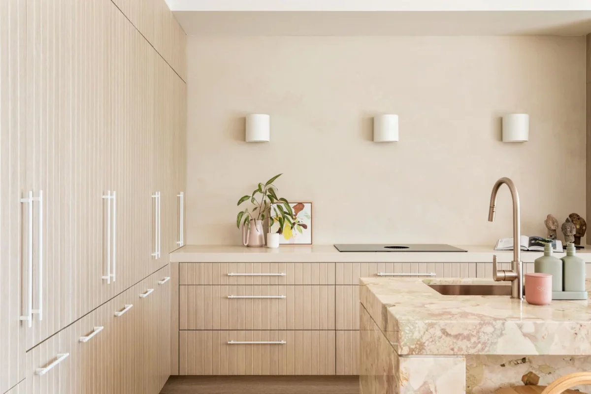 Round Paddle Piccola Pull Out Kitchen Mixer Tap - Image 16