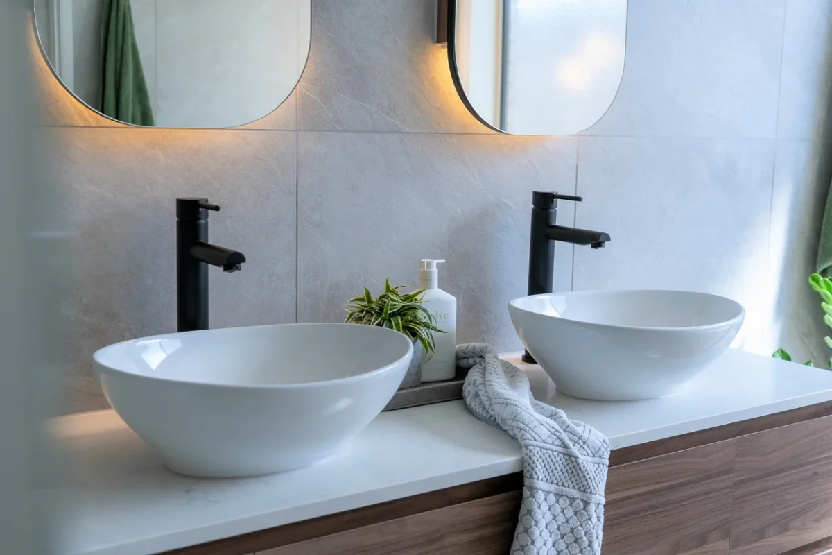 Round Tall Basin Mixer - Image 23