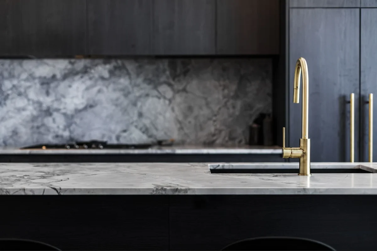 Round Piccola Pull Out Kitchen Mixer Tap - Image 27