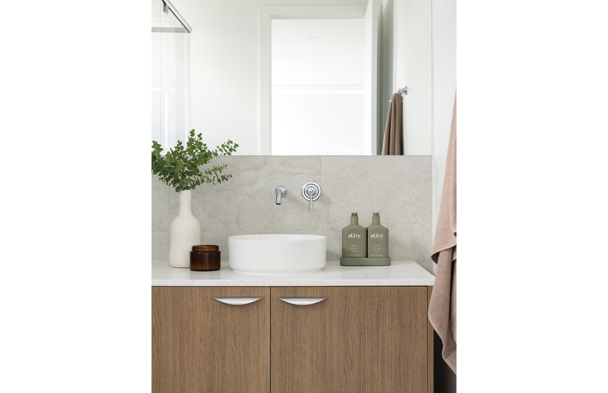 Cromford SwitchMix Wall Basin / Bath Mixer Set 180mm (Complete Kit) – Lead Free - Image 6